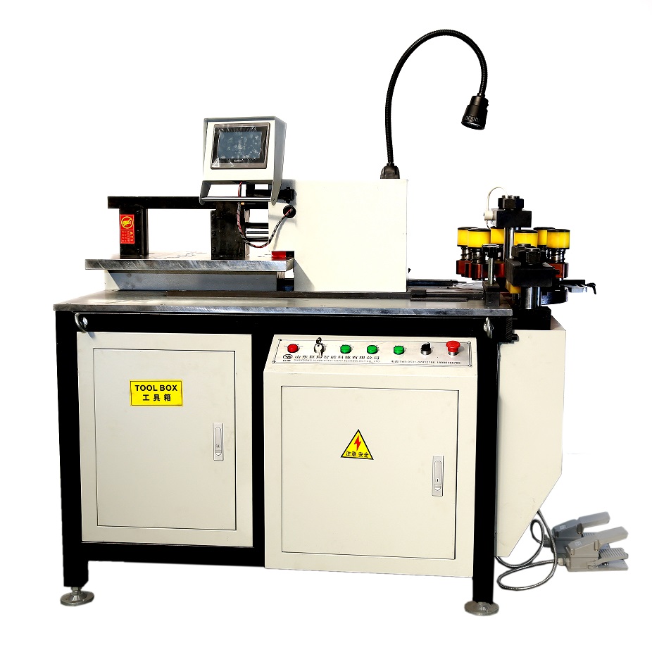 母線加工機選購指南：老師傅總結的三大經驗，讓您少走十年彎路！